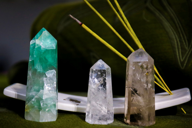 Best incense for cleansing yourself, your home & your crystals