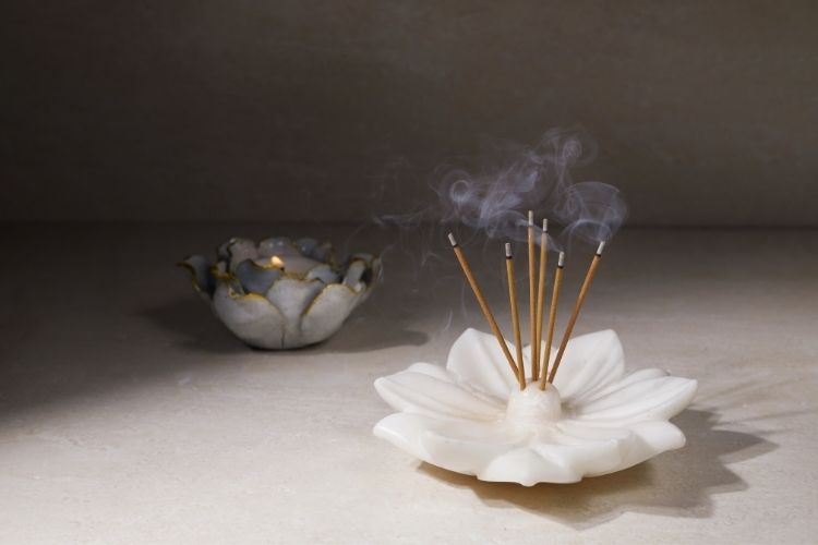 What is Nag Champa ? 6 Reasons Why Nag Champa Incense Sticks affordable